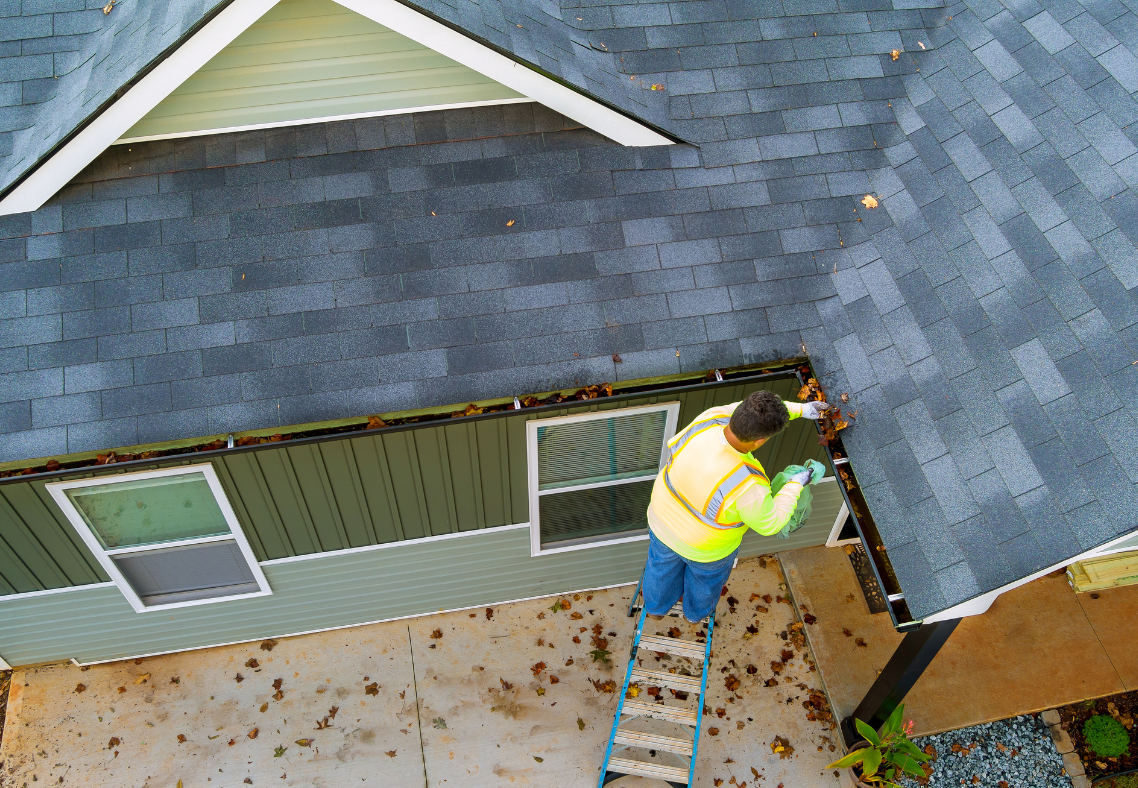 Should I Hire A Handyman To Clean My Gutter In Baltimore, MD
